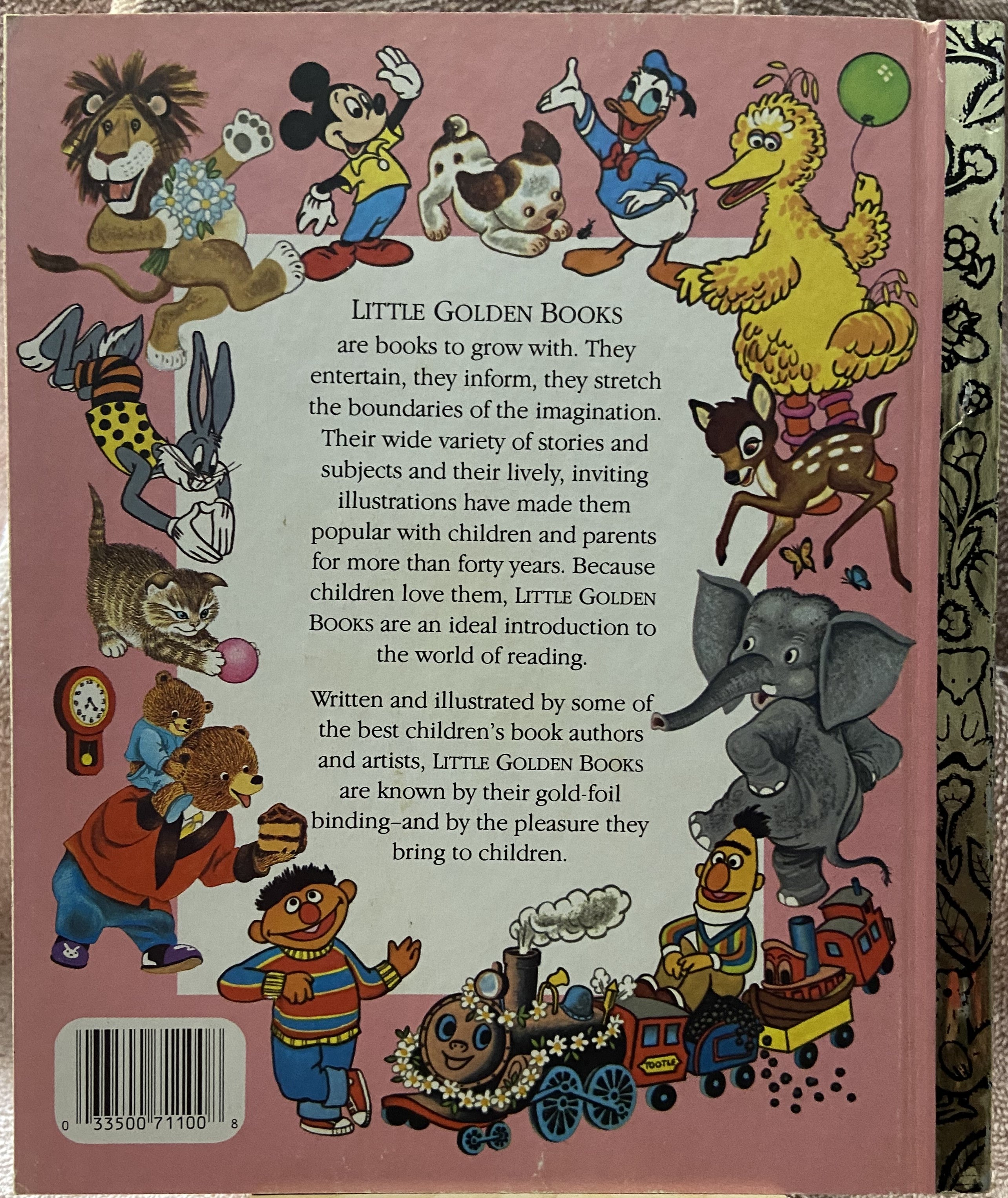 DuckTales: The Hunt For The Giant Pearl - A Little Golden Book